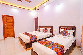 Fabhotel Sri Ram Comforts