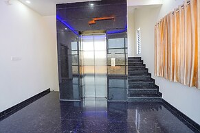 Fabhotel Sri Ram Comforts