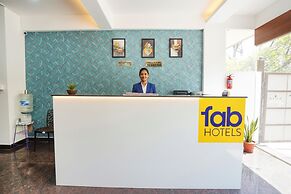 Fabhotel Royal Platinum Suites