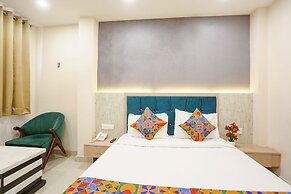 FabHotel Hari Kunj 900 m from Kashi Vishwanath Temple