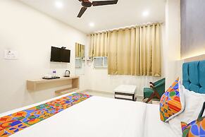 FabHotel Hari Kunj 900 m from Kashi Vishwanath Temple