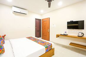 FabHotel Hari Kunj 900 m from Kashi Vishwanath Temple