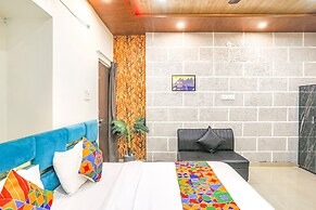 Fabhotel Universal Stay Inn