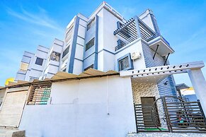 Fabhotel Universal Stay Inn