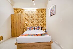 Fabhotel Grand Vista Inn