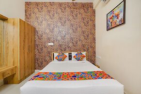 Fabhotel Grand Vista Inn