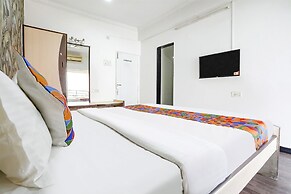 Fabhotel Saroj Inn