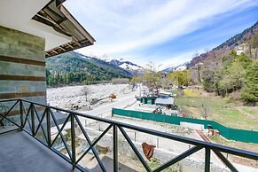 Fabhotel Kanchnikoot