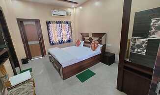 Fabhotel Cm Palace I