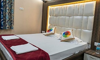 Fabhotel Cm Palace I