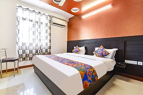 Fabhotel Sanjay Palace