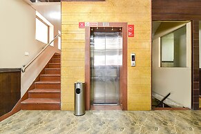 Fabhotel Sanjay Palace