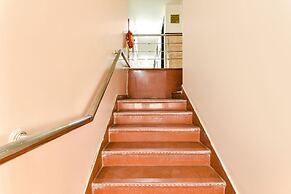 Fabhotel Sanjay Palace