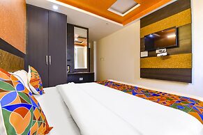 Fabhotel Sanjay Palace