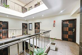 Fabhotel Palm Majestic