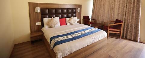 Fabhotel The Island