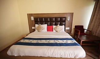 Fabhotel The Island