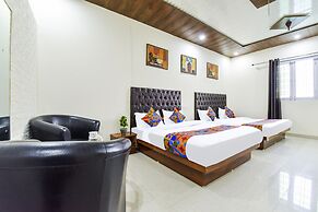 FabHotel Golden Oak Villa