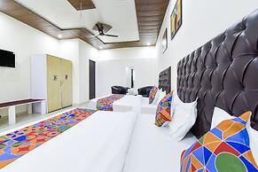 FabHotel Golden Oak Villa