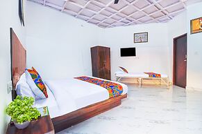 FabHotel Golden Oak Villa