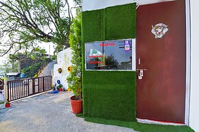 FabHotel Golden Oak Villa