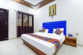 FabHotel Golden Oak Villa