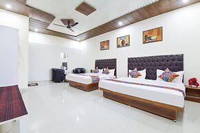 FabHotel Golden Oak Villa