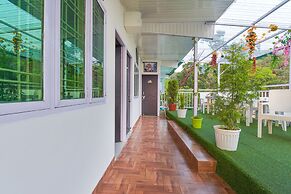 FabHotel Golden Oak Villa