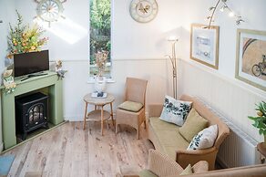 Bee Happy - 1 Bedroom Holiday Home - Saundersfoot