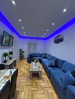 Four Seasons Apartment in Athens