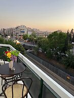 Four Seasons Apartment in Athens