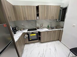 Four Seasons Apartment in Athens