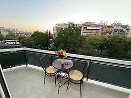 Four Seasons Apartment in Athens