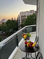 Four Seasons Apartment in Athens