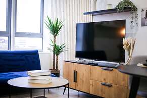 Cozy Luxury City Apartment in Central Bracknell