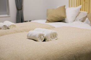 Cozy Luxury City Apartment in Central Bracknell