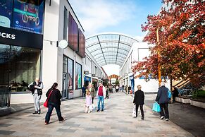 Cozy Luxury City Apartment in Central Bracknell