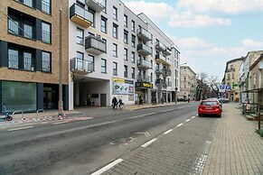 Studio With Balcony for 2 by Renters