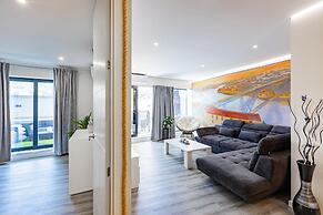 Porto City Holidays by Douro River