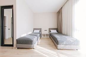 Doors Hotel