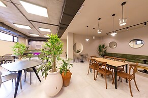 Doors Hotel