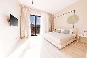 Doors Hotel