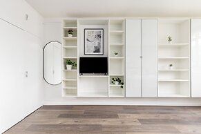 The Pimlico Collection