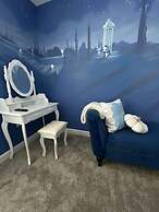 Beautiful Brand New Waterfront Retreat!1689st 8 Bedroom Home by RedAwn