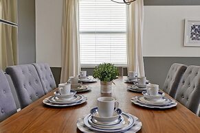 5 Bed In Champions Gate, Modern Decor, Kid Themed Rooms, Game Room, Ga