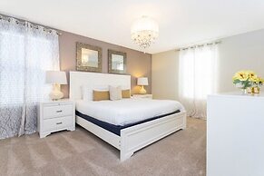 Rare!lake Front Pool/spa, Close To Clubhouse-1691c 6 Bedroom Home