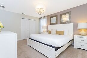 Rare!lake Front Pool/spa, Close To Clubhouse-1691c 6 Bedroom Home