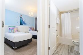 Rare!lake Front Pool/spa, Close To Clubhouse-1691c 6 Bedroom Home