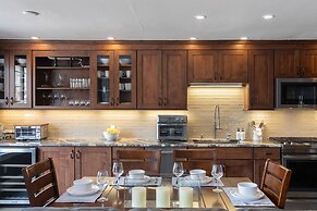 Northstar 6 3 Bedroom Condo by RedAwning