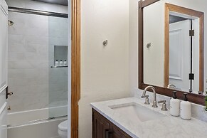 Northstar 6 3 Bedroom Condo by RedAwning